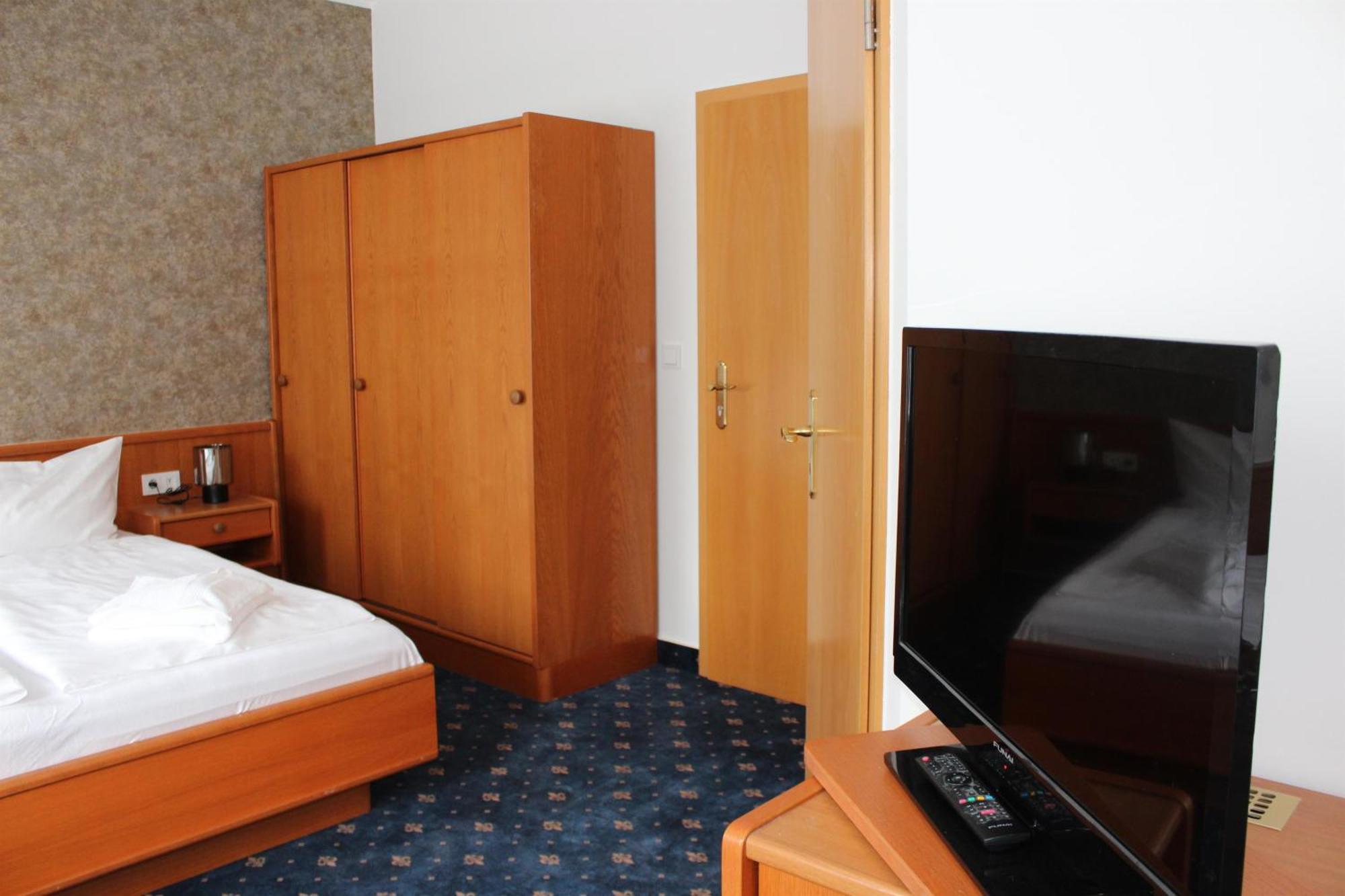 Hotel Saechsisches Haus Berggiesshübel Extérieur photo