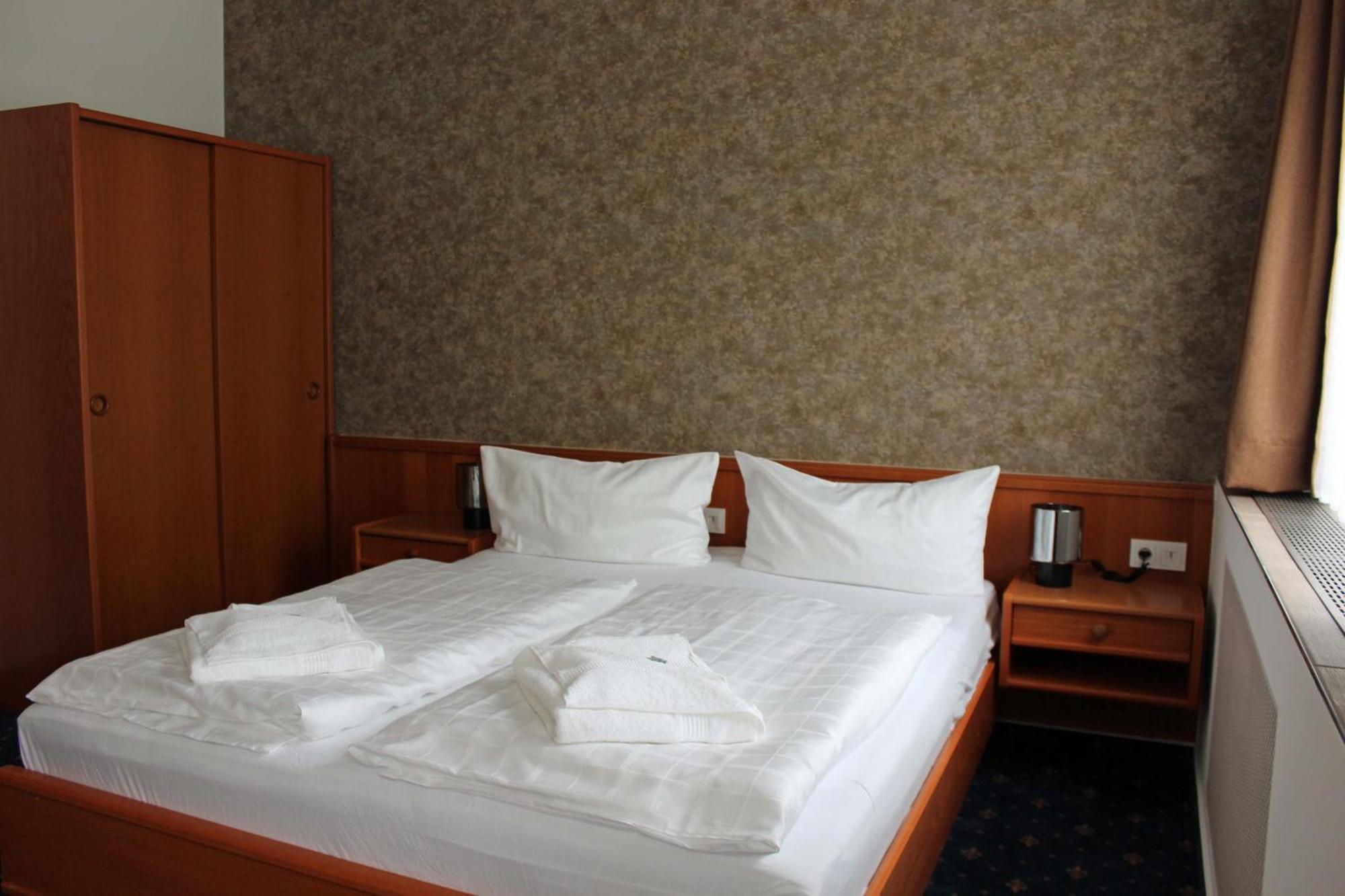 Hotel Saechsisches Haus Berggiesshübel Extérieur photo