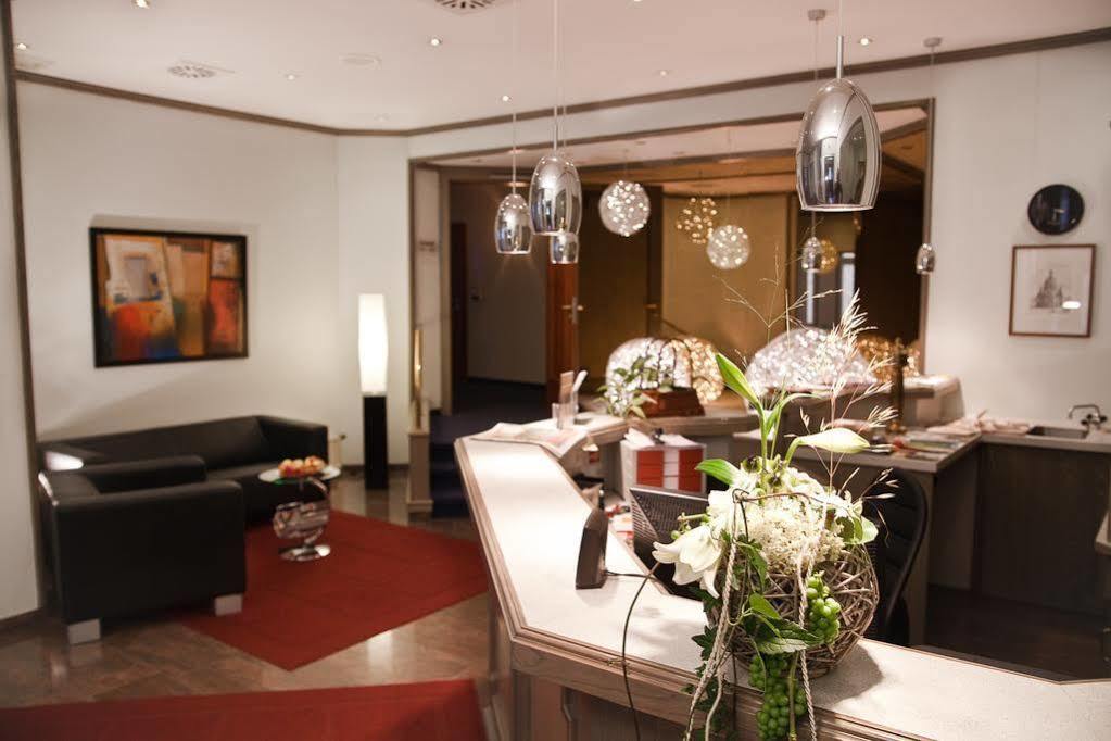 Hotel Saechsisches Haus Berggiesshübel Extérieur photo